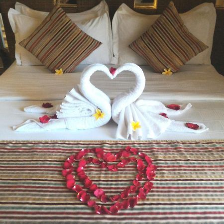 Mega Boutique Hotel Кута Екстериор снимка