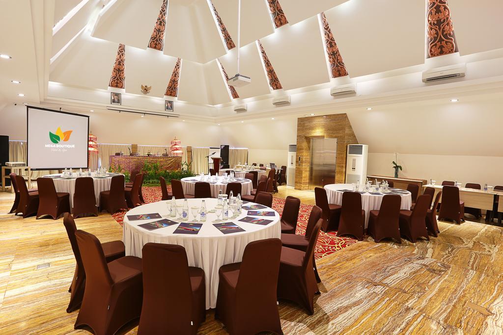 Mega Boutique Hotel Кута Екстериор снимка