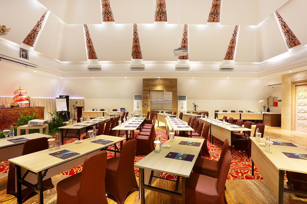 Mega Boutique Hotel Кута Екстериор снимка
