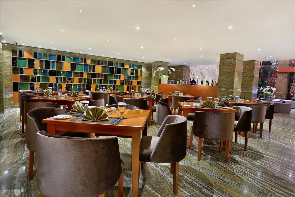 Mega Boutique Hotel Кута Екстериор снимка