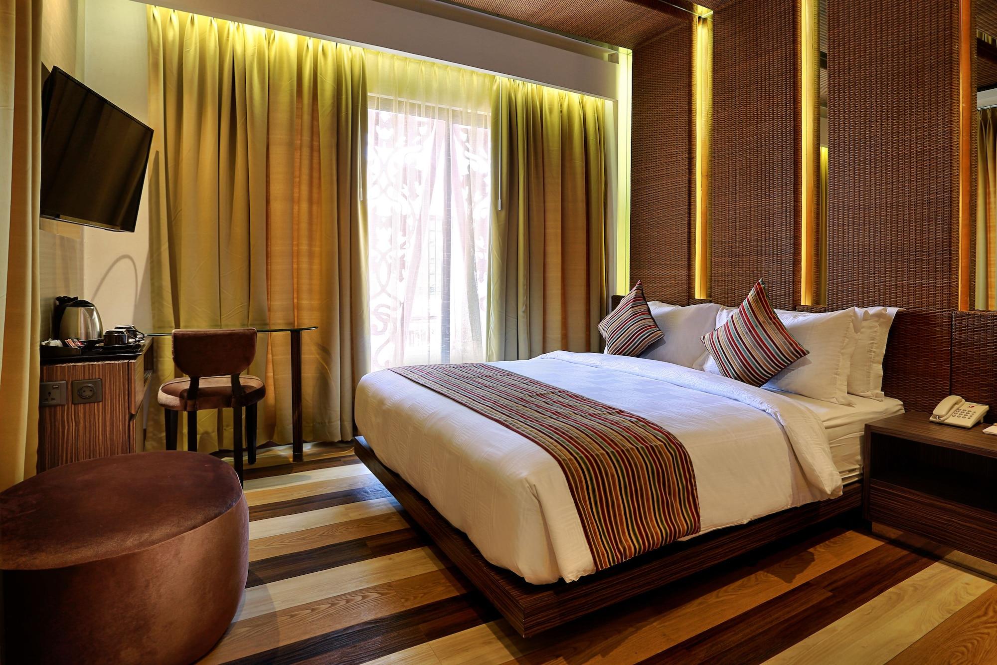 Mega Boutique Hotel Кута Екстериор снимка