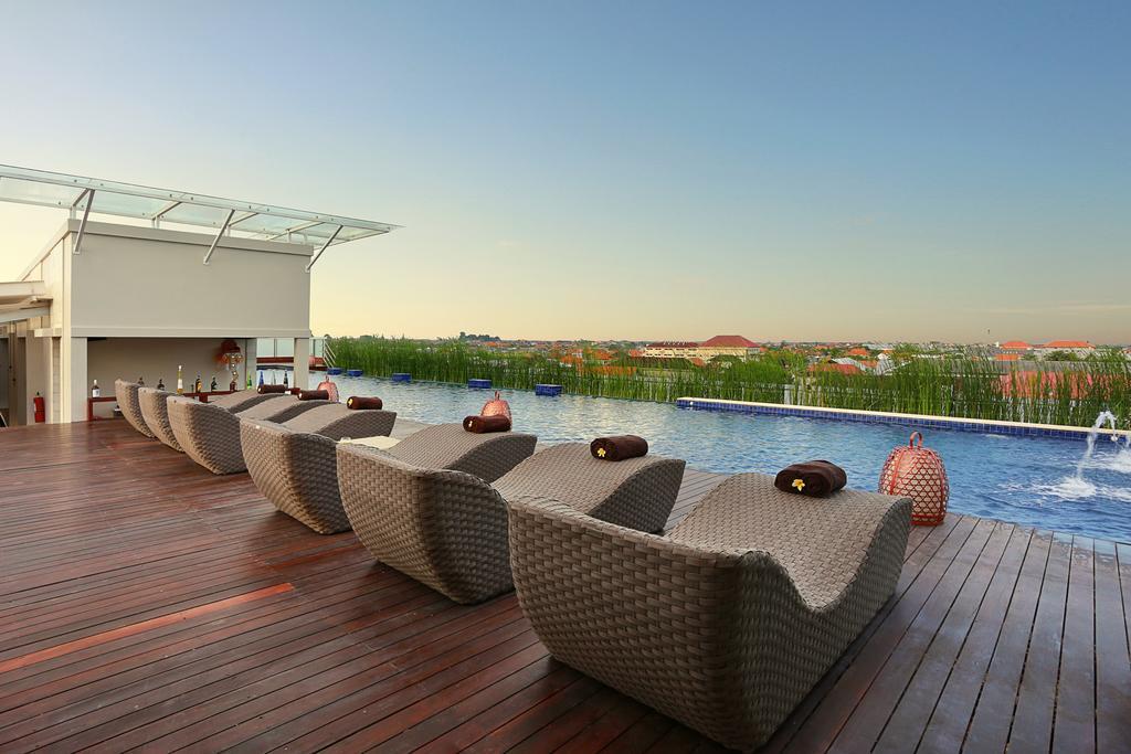 Mega Boutique Hotel Кута Екстериор снимка