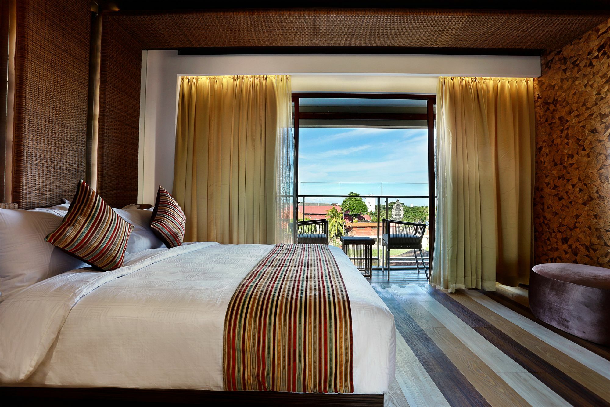 Mega Boutique Hotel Кута Екстериор снимка