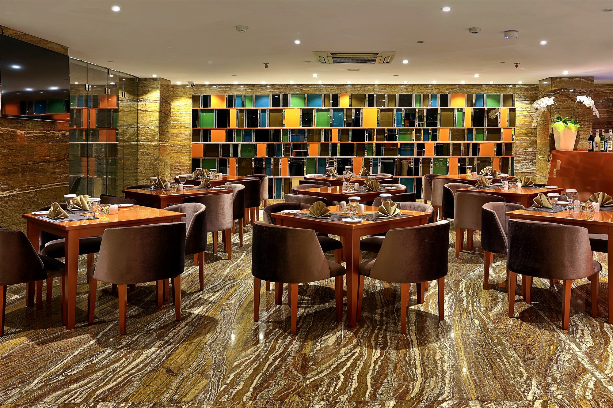 Mega Boutique Hotel Кута Екстериор снимка